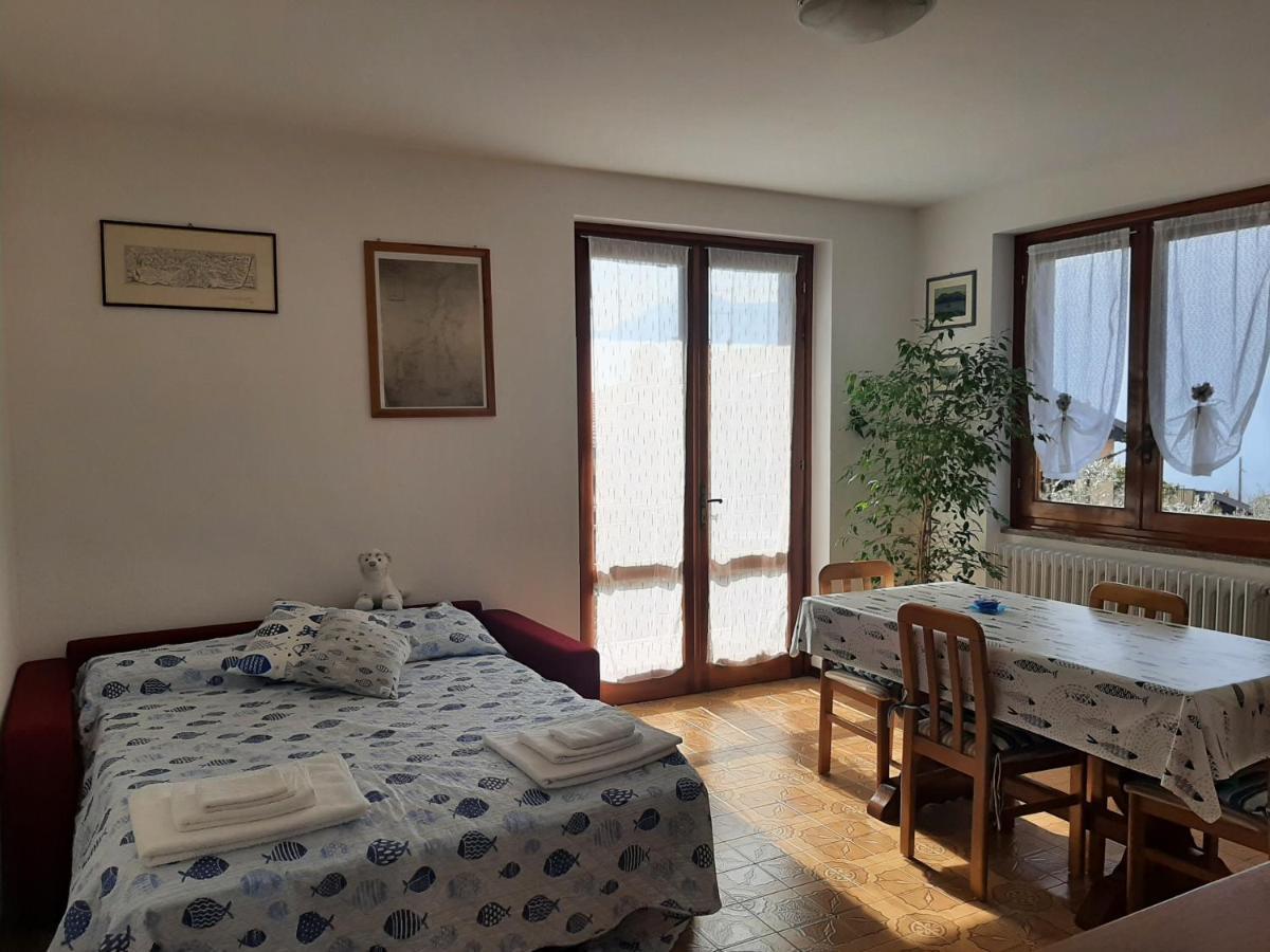 Apartment L'Ulivo Lake View In Private Street Lierna Exterior photo