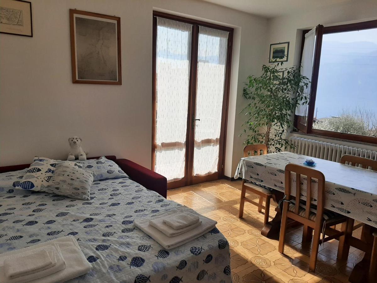 Apartment L'Ulivo Lake View In Private Street Lierna Exterior photo